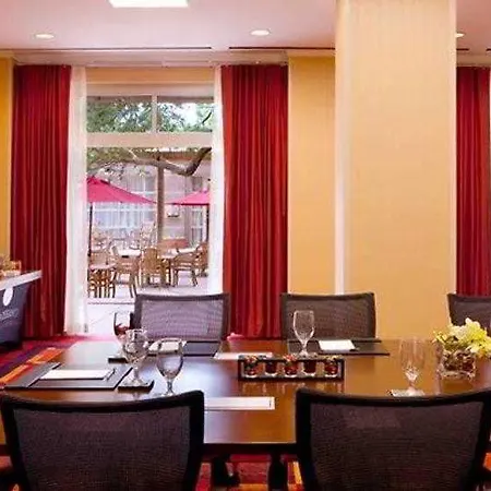 Renaissance Charlotte Southpark Hotel 